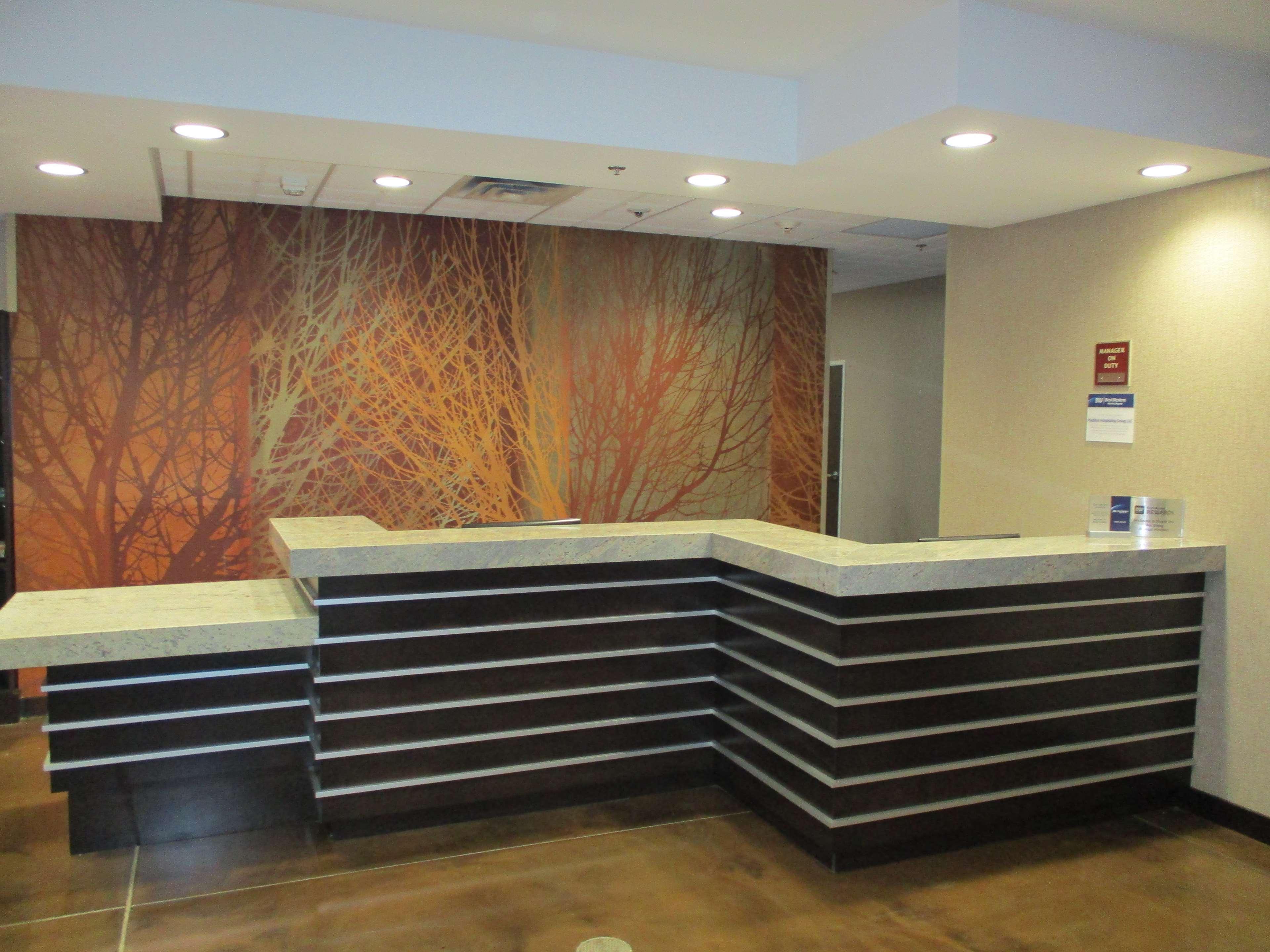 Best Western Plus Lakeview Hotel Madison Exterior foto