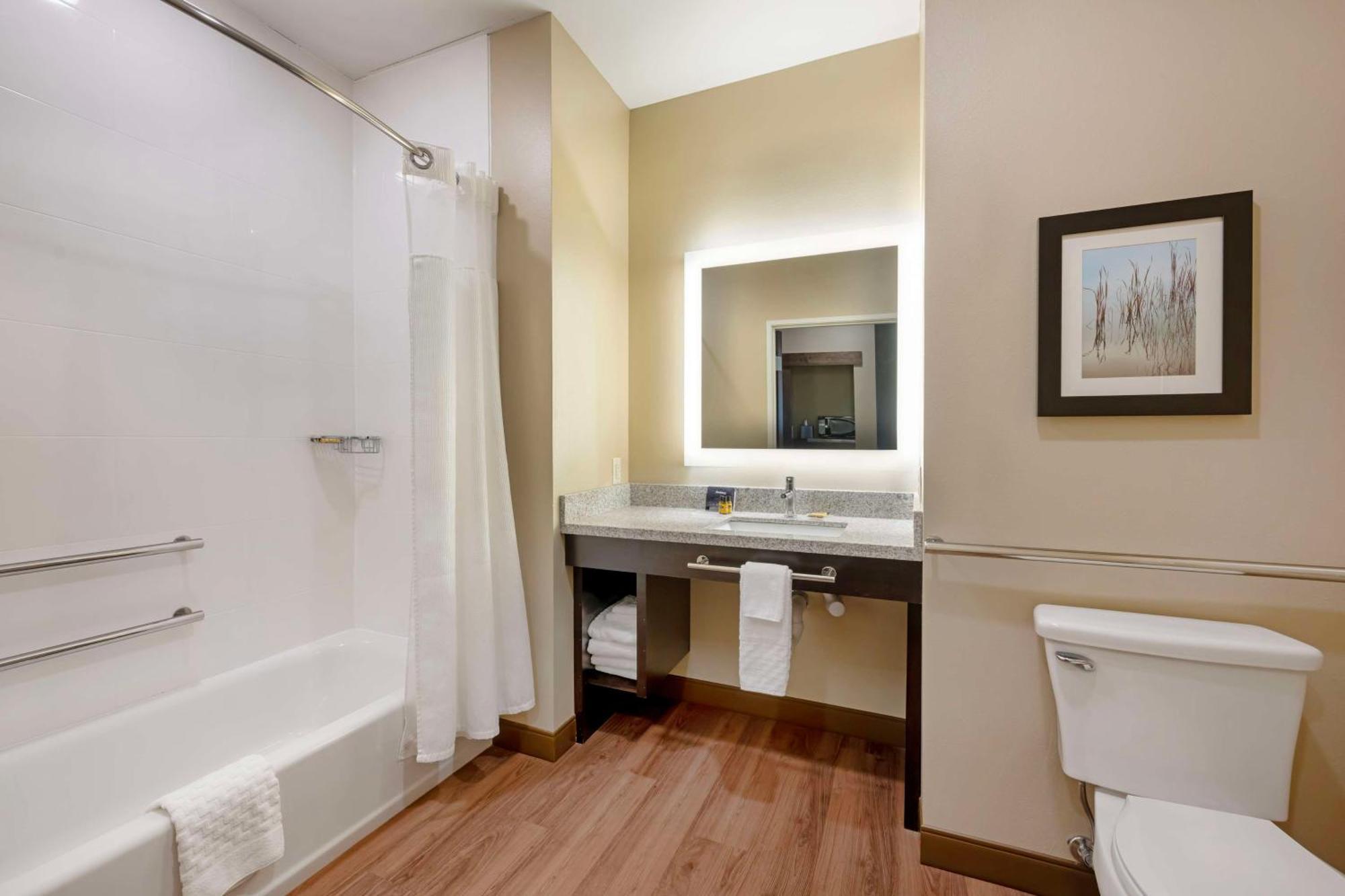 Best Western Plus Lakeview Hotel Madison Exterior foto