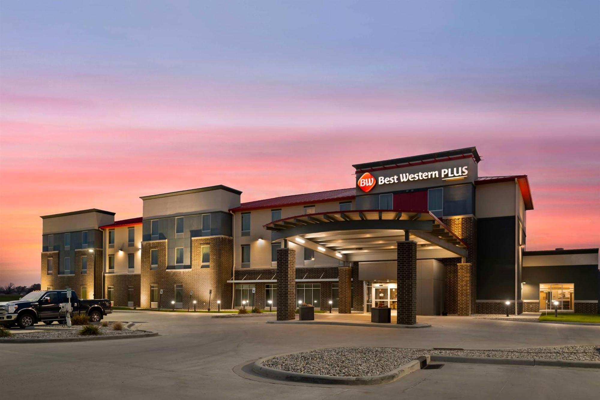 Best Western Plus Lakeview Hotel Madison Exterior foto